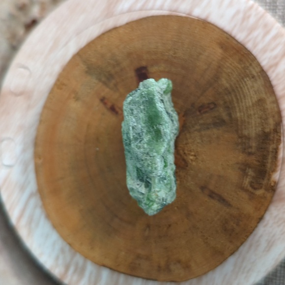 Diopside Raw Chunk - Picture 6 of 6